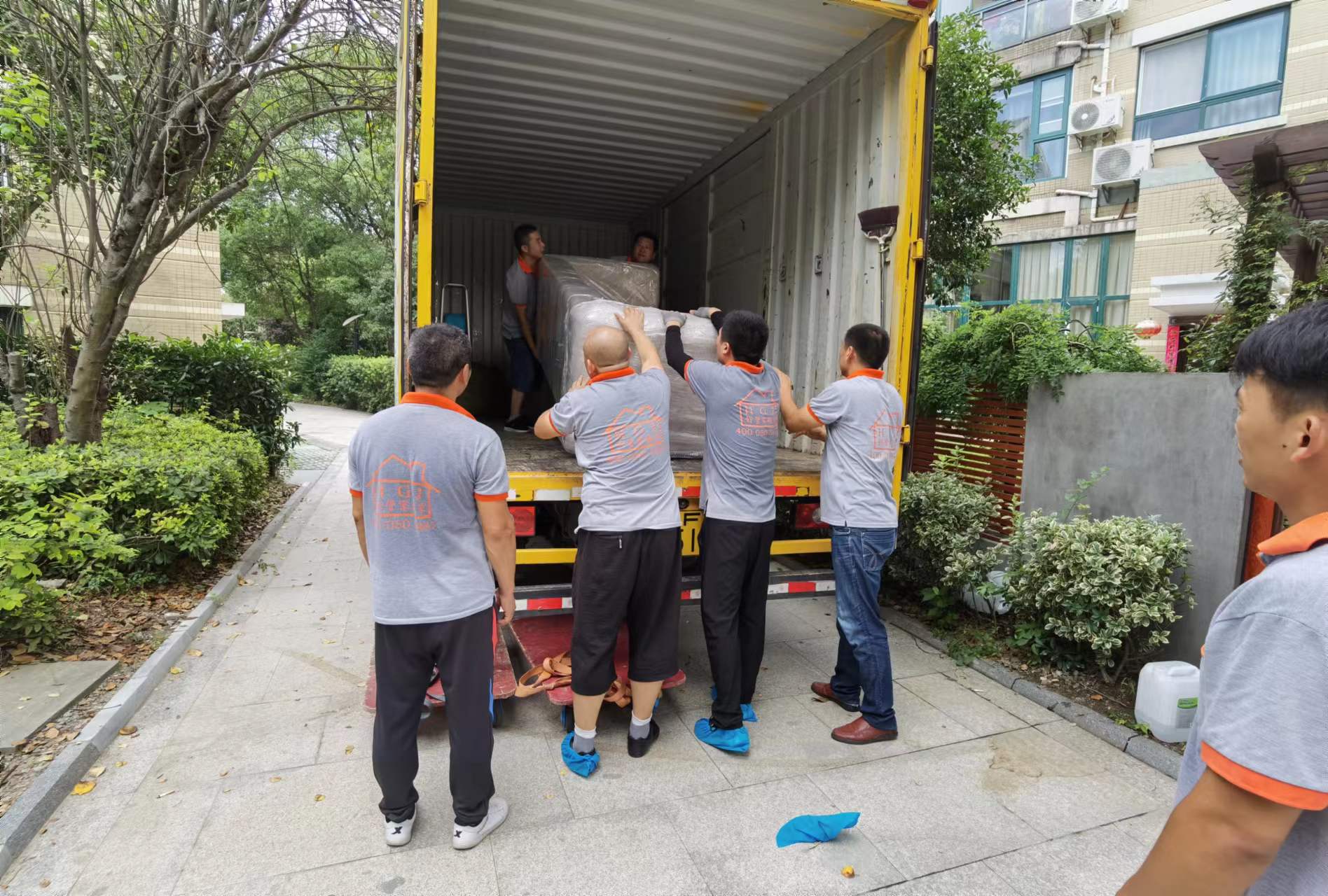 國內(nèi)有了精品搬家公司,誰還會羨慕國外的搬家公司呢?